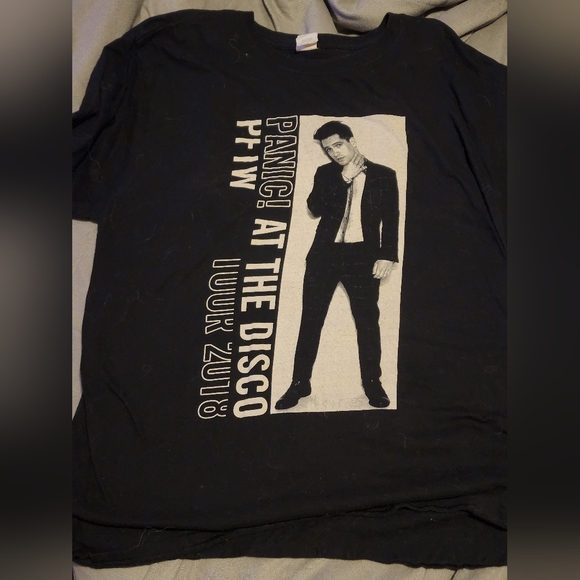 P!ATD 2018 Tour Shirt - Picture 2 of 3